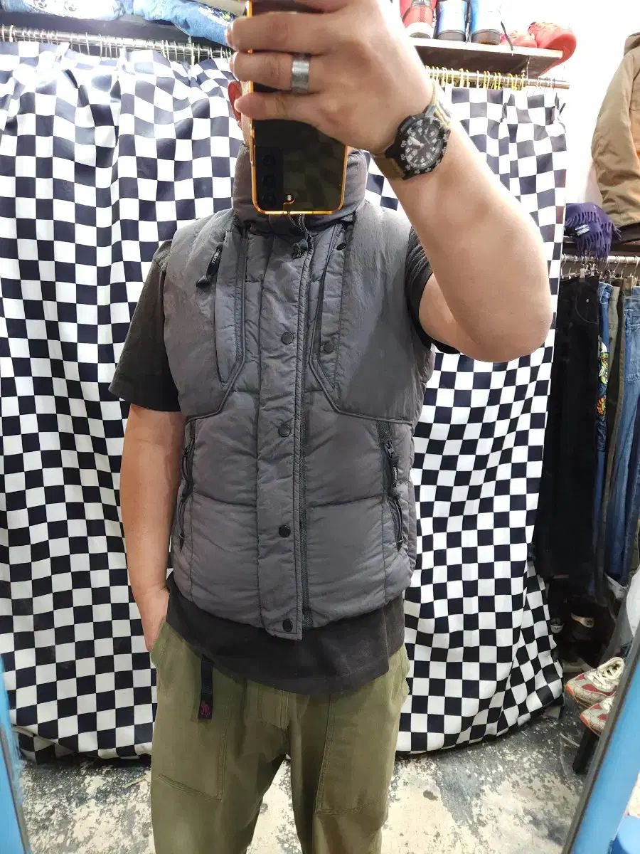 C P COMPANY ダウンベスト ベスト トップス メンズ