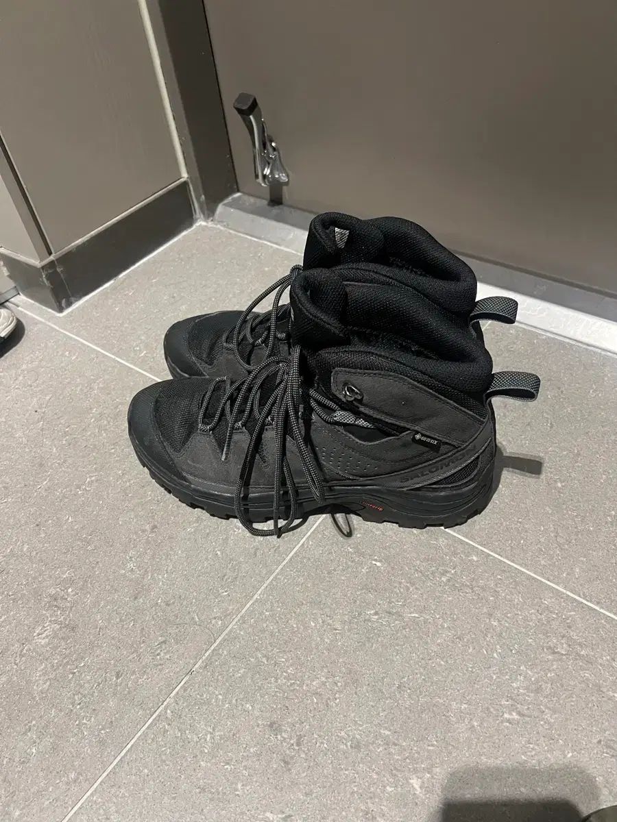 SALOMON サロモン クエスト ローブ GTX - ブラック FANTOM マグネット