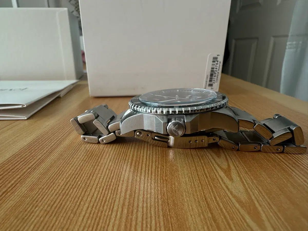 アルマーニ エンポリオ 42 mm グリーン シルバー