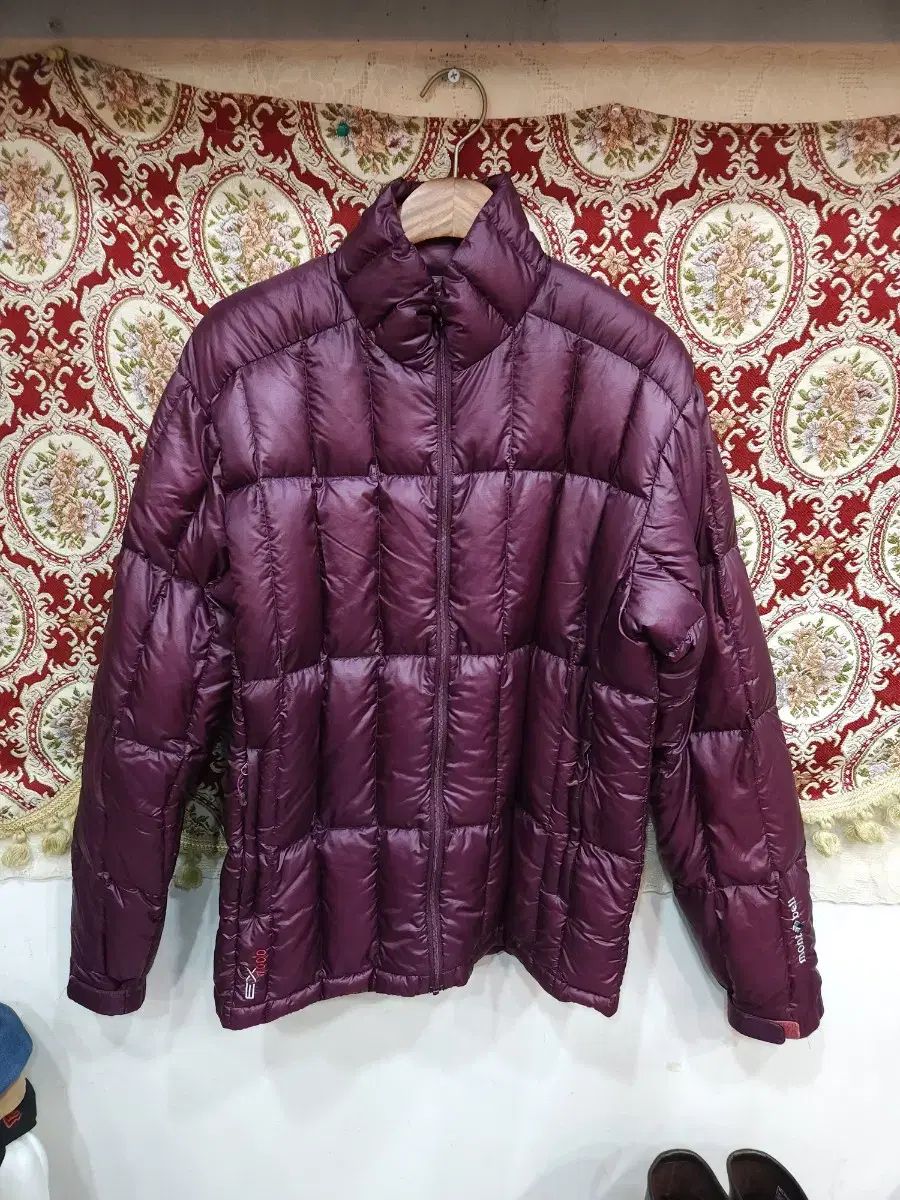 モンベル 1000フィル グース ダウン アウター