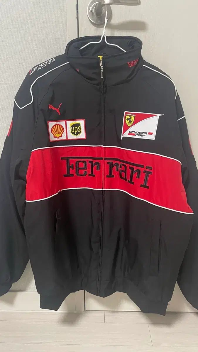 PUMA Ferrari レーシング ジャケット ブラック XL