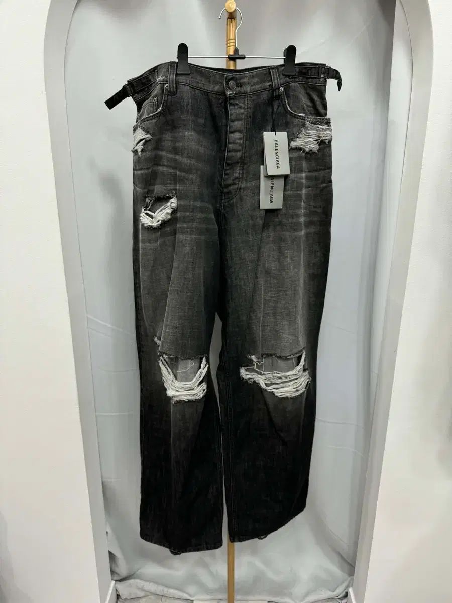 バレンシアガ デストロイ SUPER LARGE パンツ M