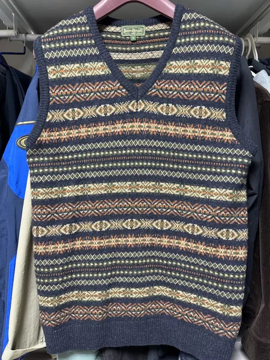 ブギー ホリデー フェアアイル パータン ニット ベスト m