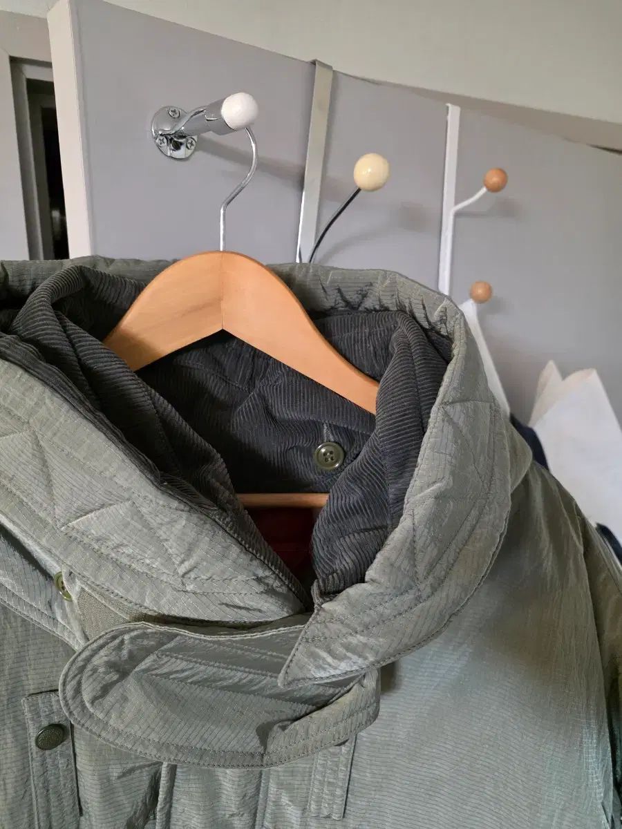 OLIVE DRAB SERVICE FEARLESS グース パーカ