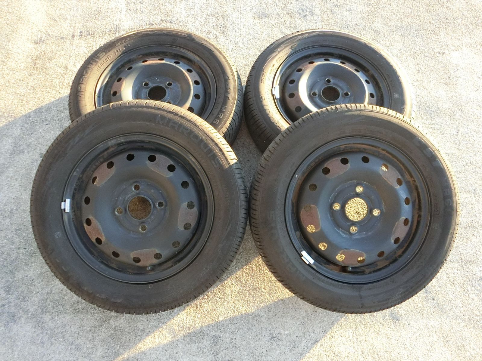 897 13インチ スチールホイール 13 4 0 B PCD 100 ハブ径 約56 mm 4穴 4本セット 155 65 R 製 ホンダ ライフ 外し