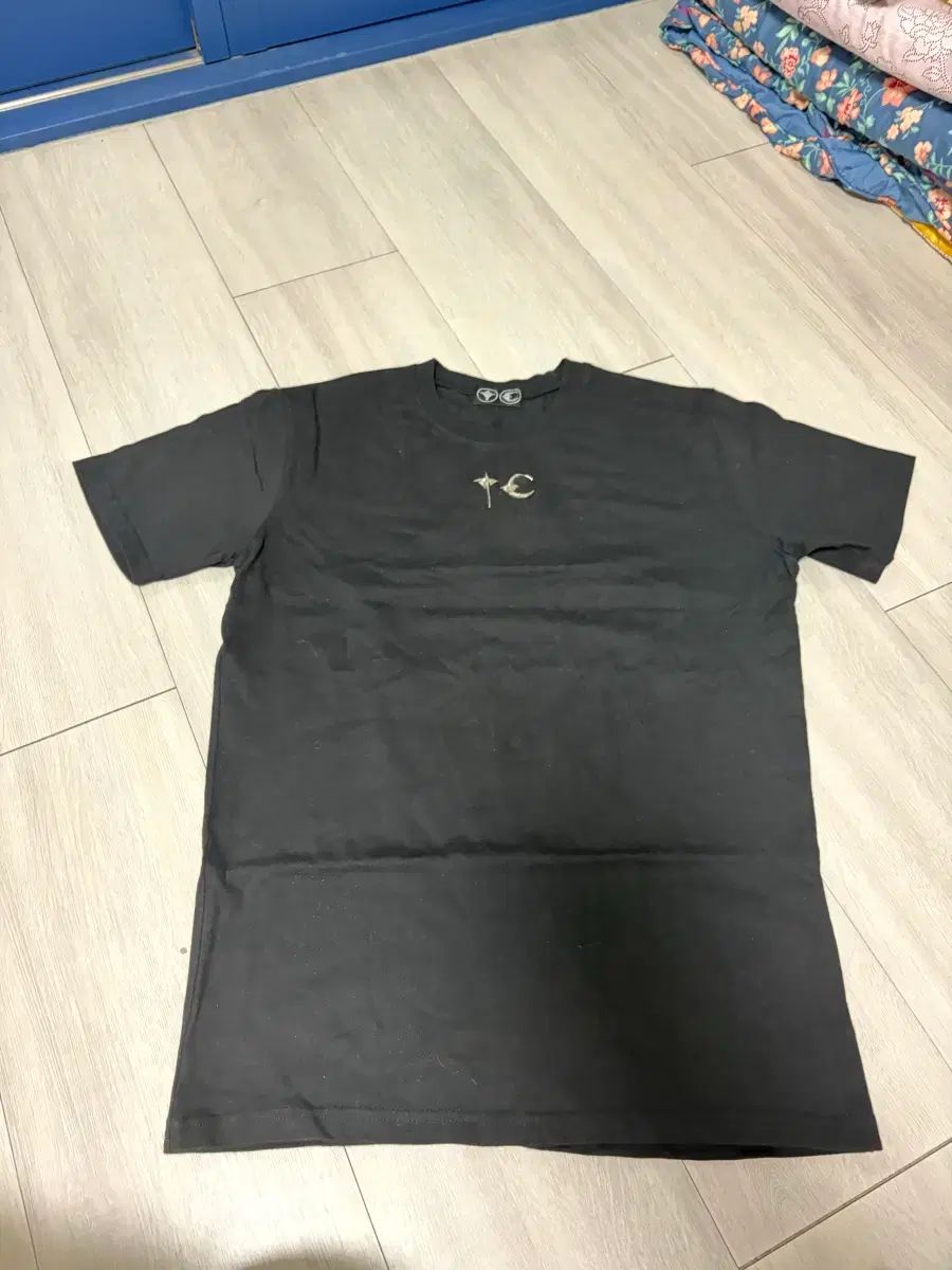 THUG CLUB ブラック Tシャツ スリムフィット