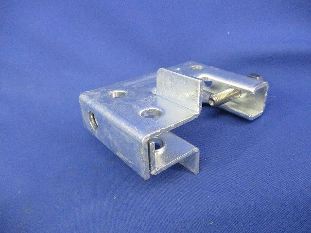 吊り具 吊り金具 吊りボルト用支持金具(40個入)(亜鉛) Z-HB3U - メルカリ