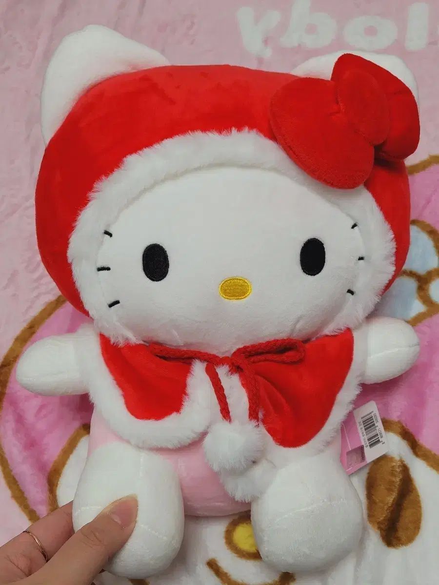 ハローキティ クリスマス ケープ ぬいぐるみ - メルカリ