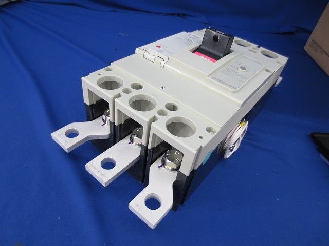  ノーヒューズブレーカ3 P 250 A 中線欠線保護付 アラームスイッチ付 NF 400 NCW 電設資材 材料 資材