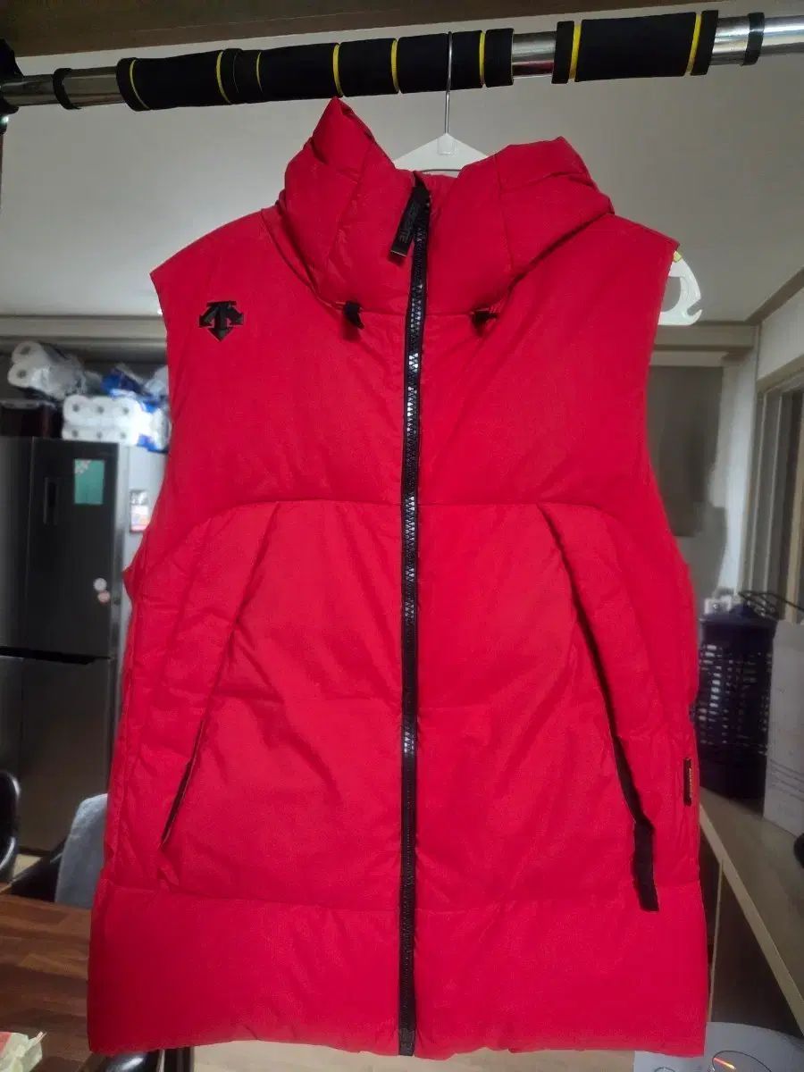 デサント レッド ダウン ベスト 100