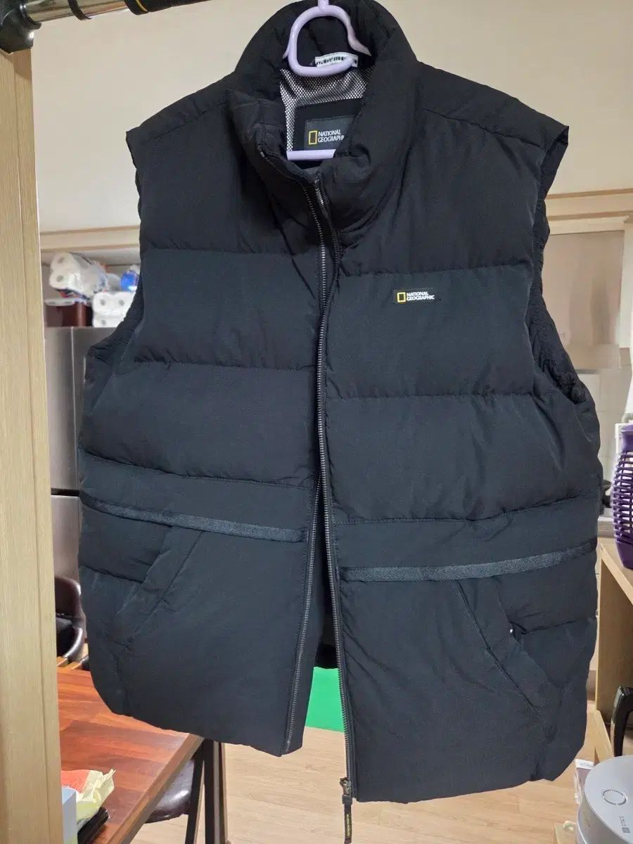 ナショナルジオグラフィック ブラック ダウン ベスト 100