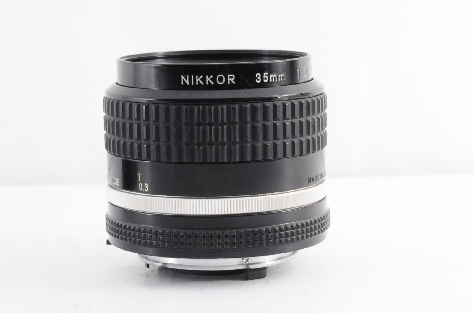 ニコン Nikon Ai-s Ais NIKKOR 35mm F2 1:2 MF マニュアル カメラ