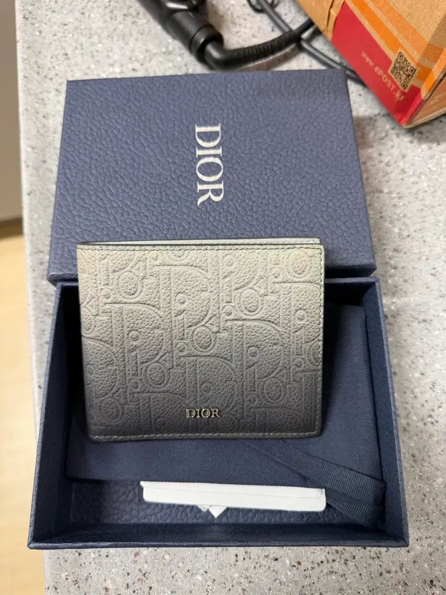 ディオール モデル グラデーション ツートン 二つ折り財布