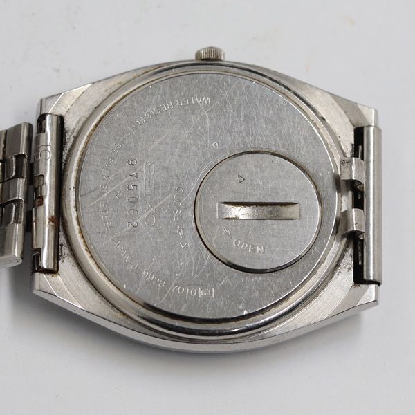 セイコー キングクオーツ 9923-7010 QZ シルバー文字盤 デイデイト