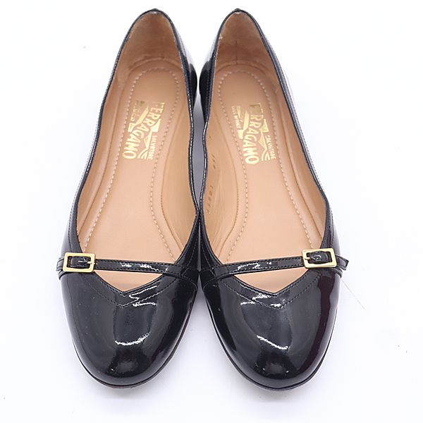 箱付 良品 フェラガモ バレエフラットシューズ NS23981 パテントレザー