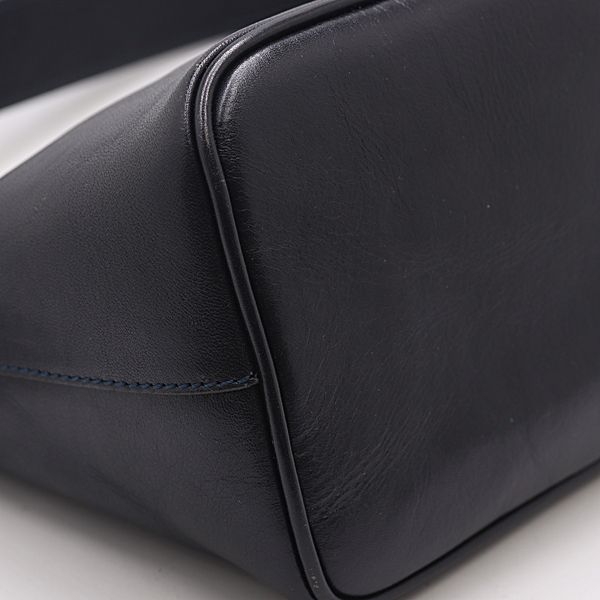 HIROFU ヒロフ ショルダーバッグ ロゴ型押し シボ革 レザー ブラック