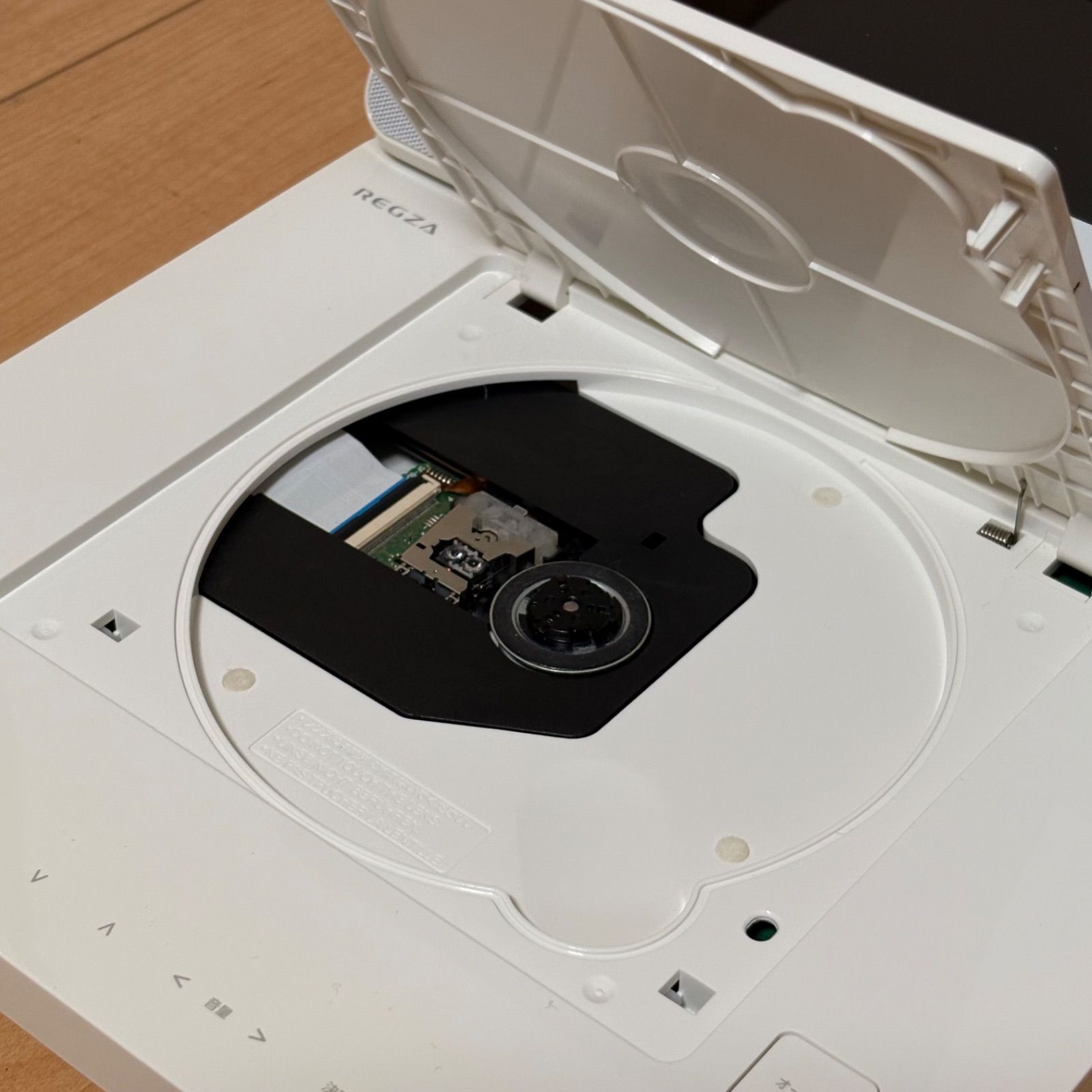 TOSHIBA REGZA ポータブルブルーレイプレーヤー SD-BP900S - メルカリ