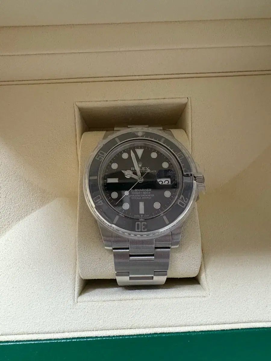 ROLEX サブマリーナー 新モデル