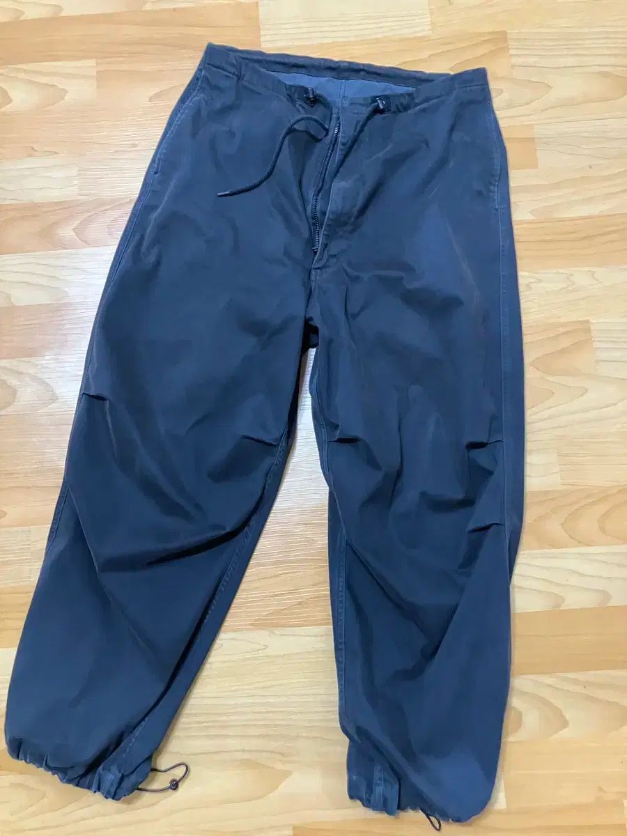 ビームス ワイド パンツ