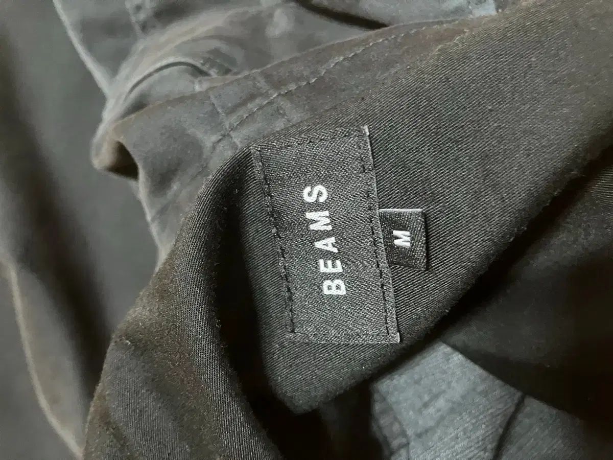 ビームス ワイド パンツ