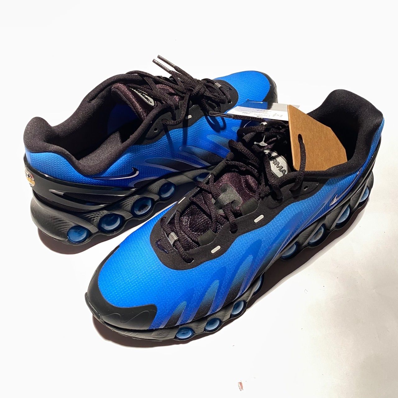 NIKE AIR MAX DN8 ナイキ エア マックス DN8 ブラック/ハイパー