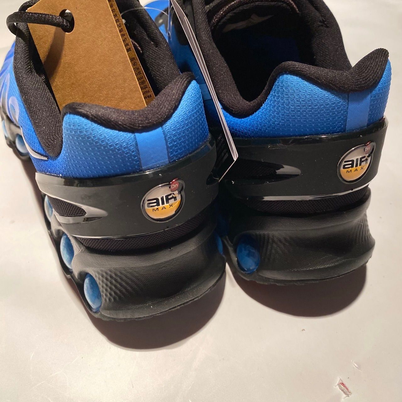 NIKE AIR MAX DN8 ナイキ エア マックス DN8 ブラック/ハイパー