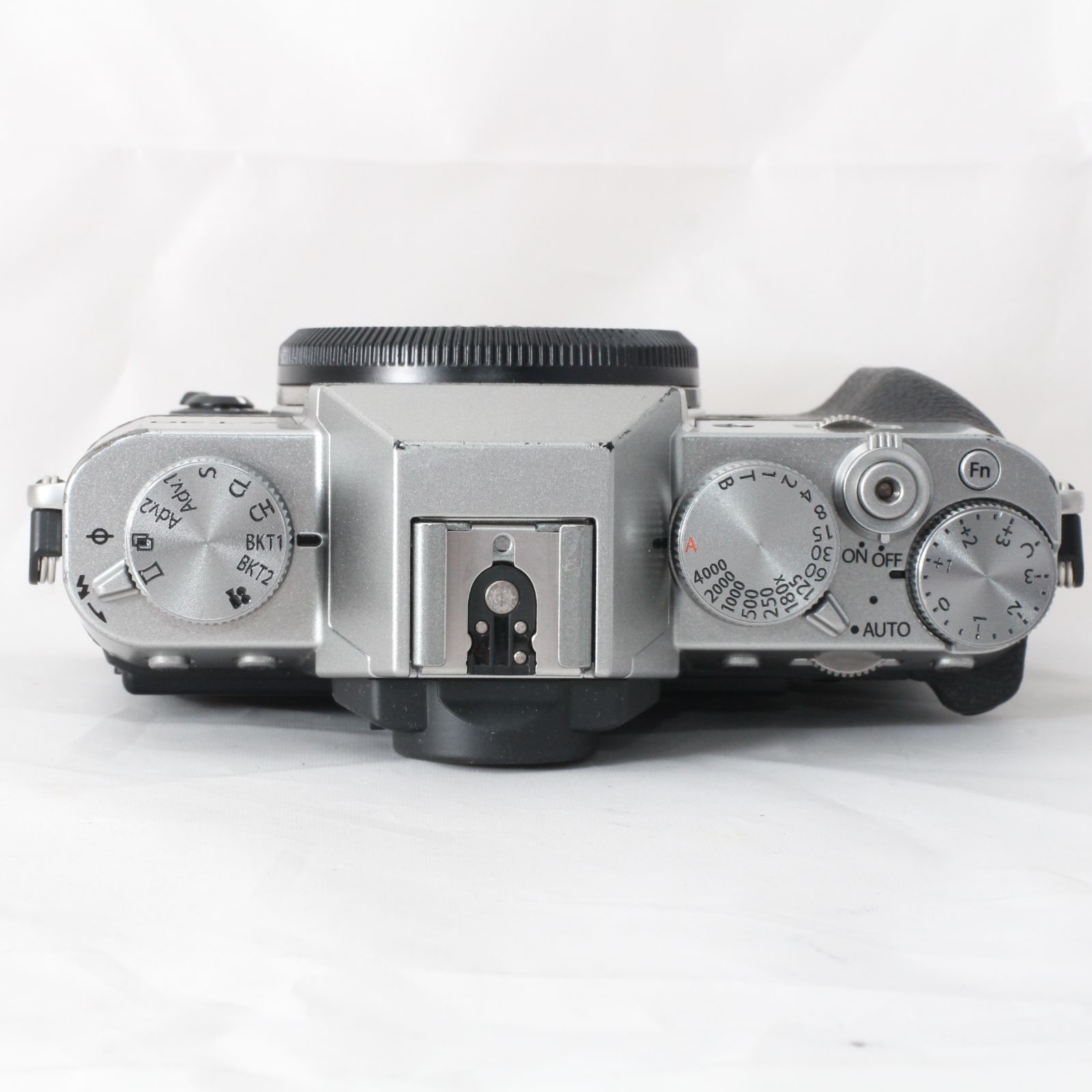 ☆実用品・ショット数1640☆ 富士フイルム FUJIFILM ミラーレス一眼 X