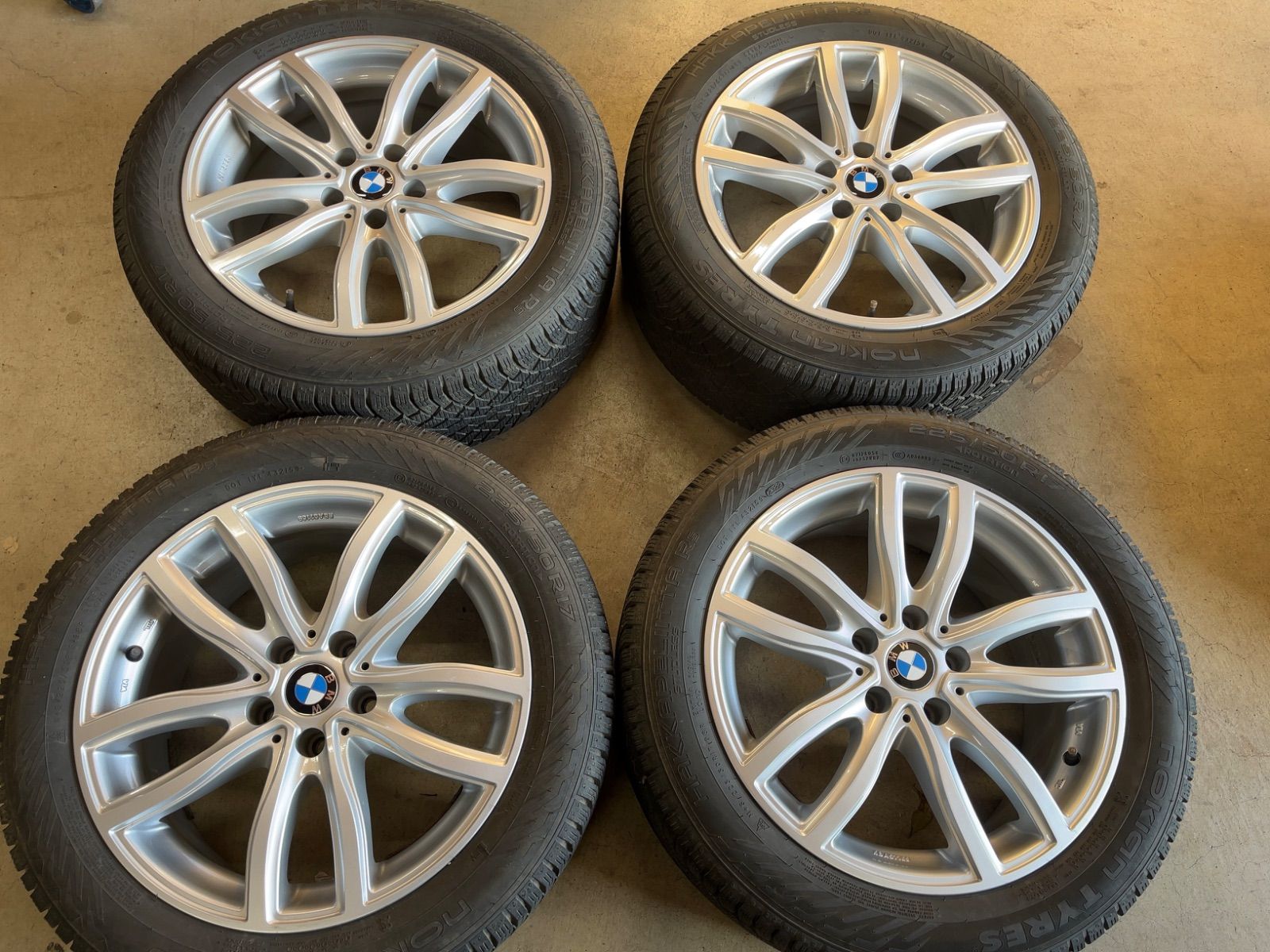 BMW G 20 21 ノキアン 冬用 バリ山 製 17インチ 4本セット