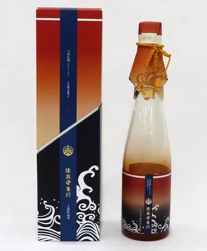 中古】雑貨 陸奥守吉行 酒瓶(空瓶のみ) 「刀剣乱舞-ONLINE- 日本酒刀剣 