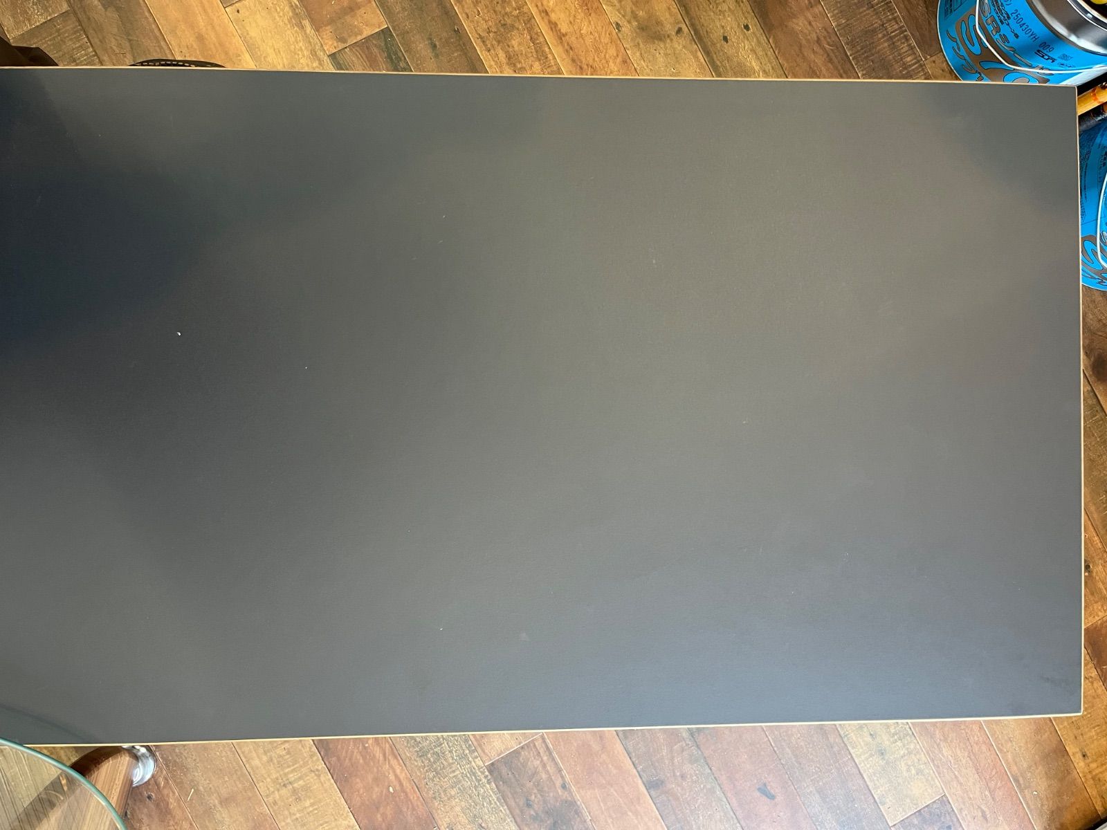 美品】かなでもの THE LOW TABLE リノリウム天板 ステンレス脚 - メルカリ