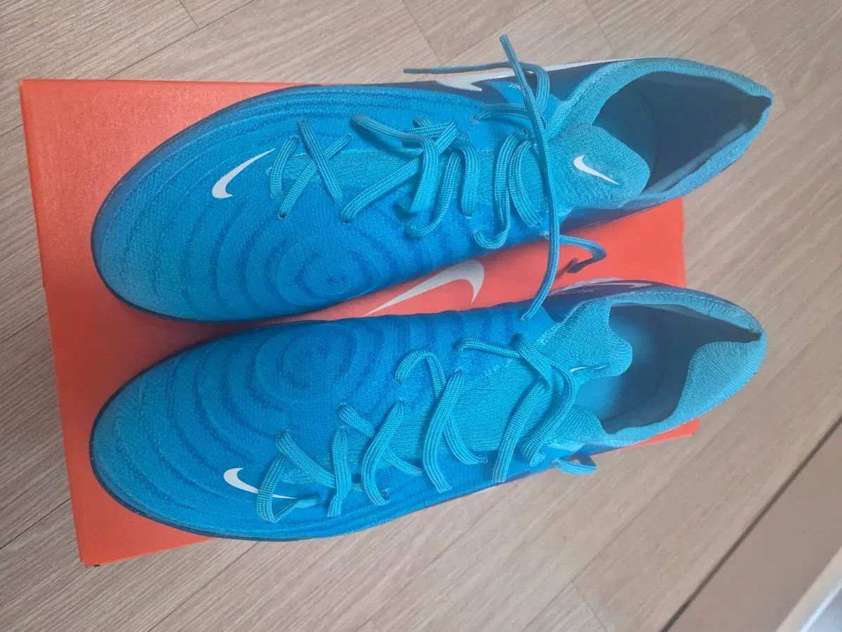 ナイキ FANTOM GX 2 プロ 275