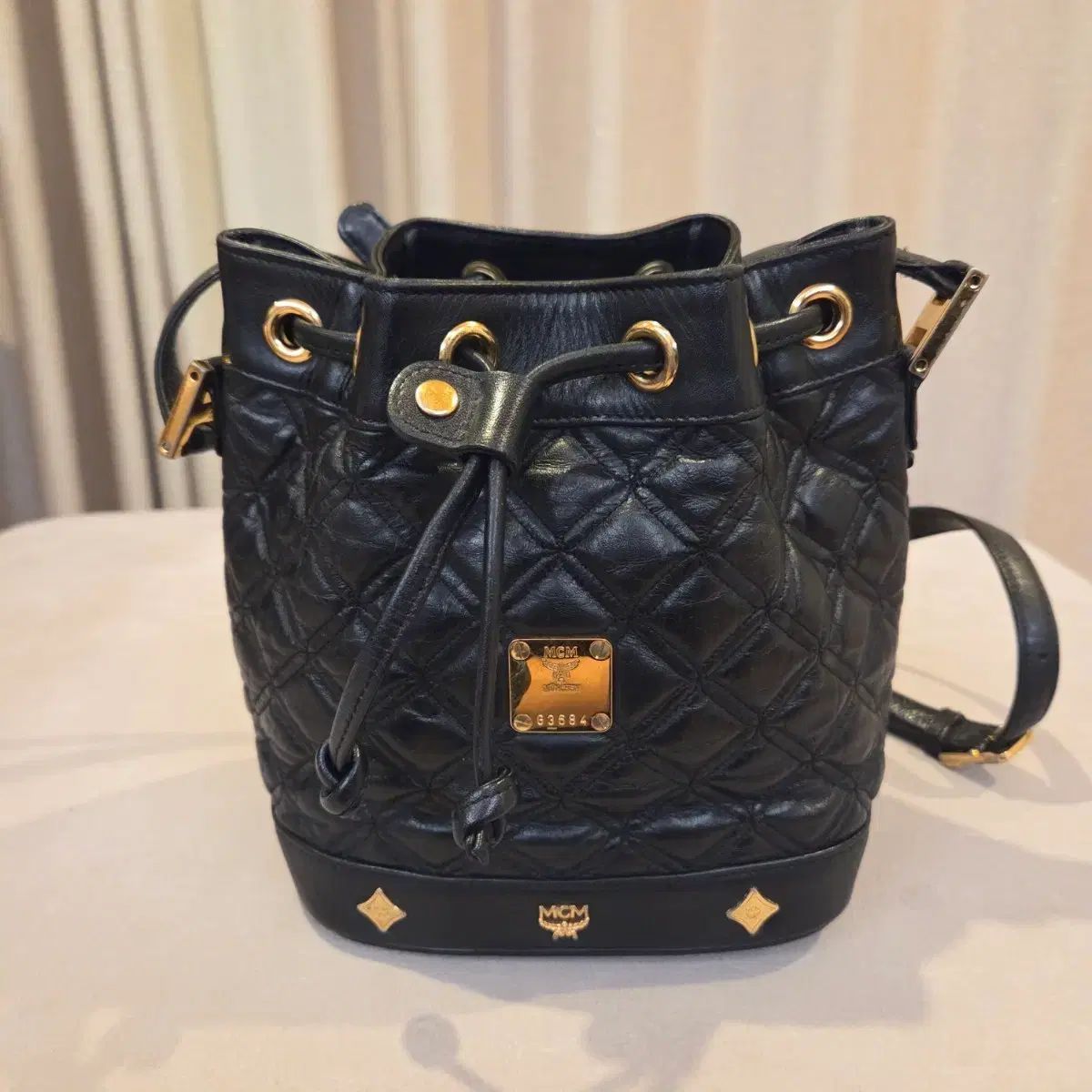 MCM ブラック キルティング 巾着 バケットバッグ