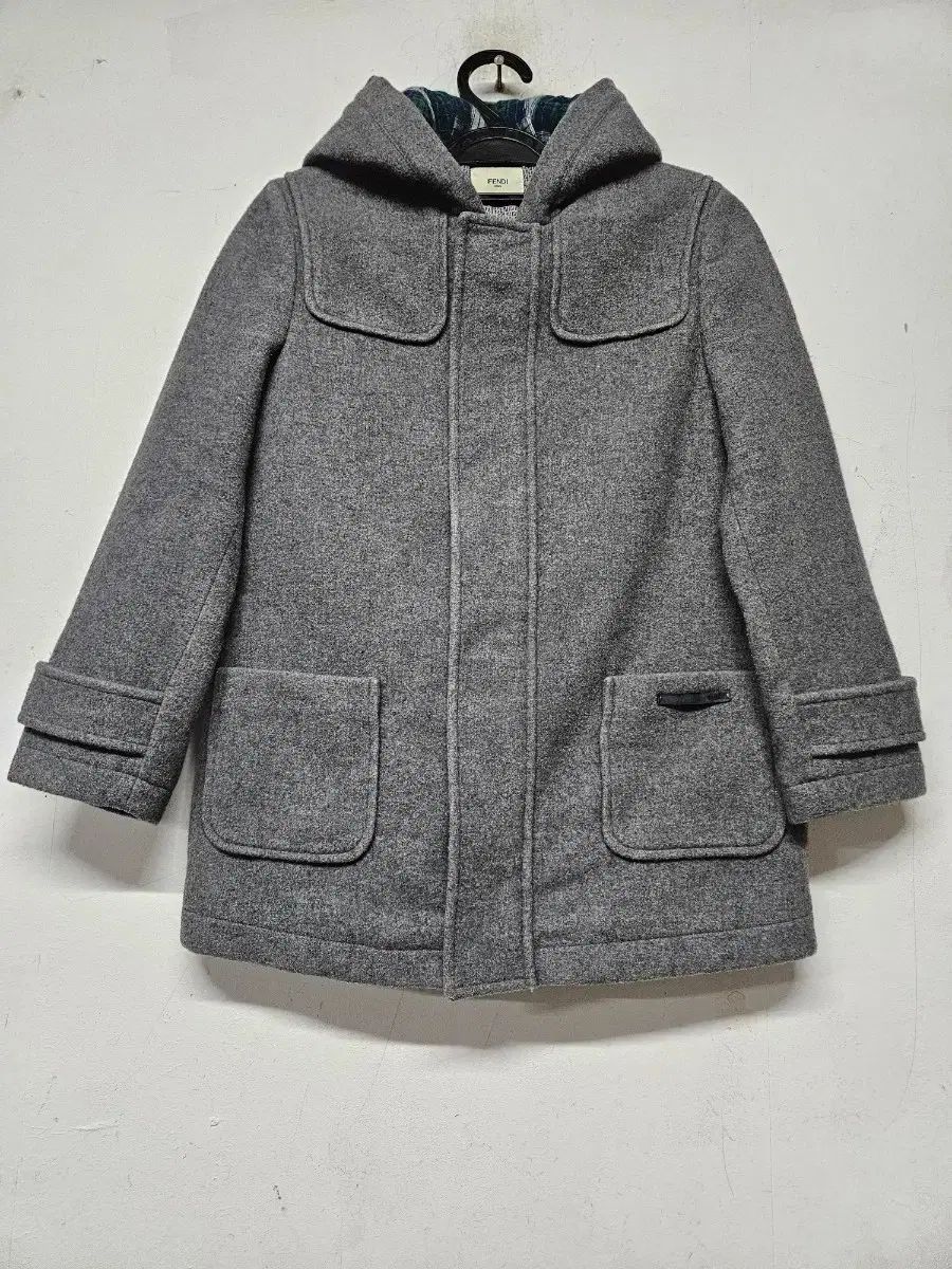 低価，100%新品 FENDI フェンディ フード ダッフル コート その他