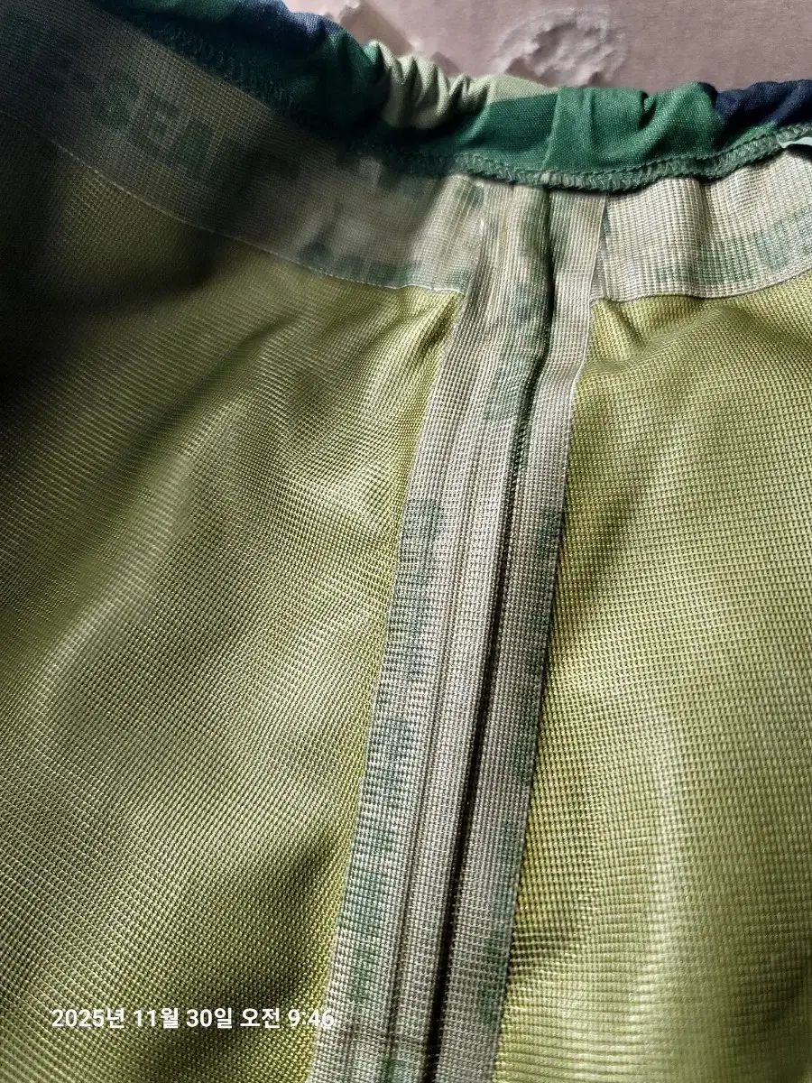 ゴアテックス XL-RズボンL