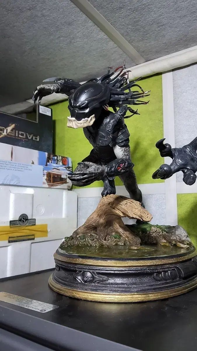 サイドショウ バーサーカー プレデター イクス