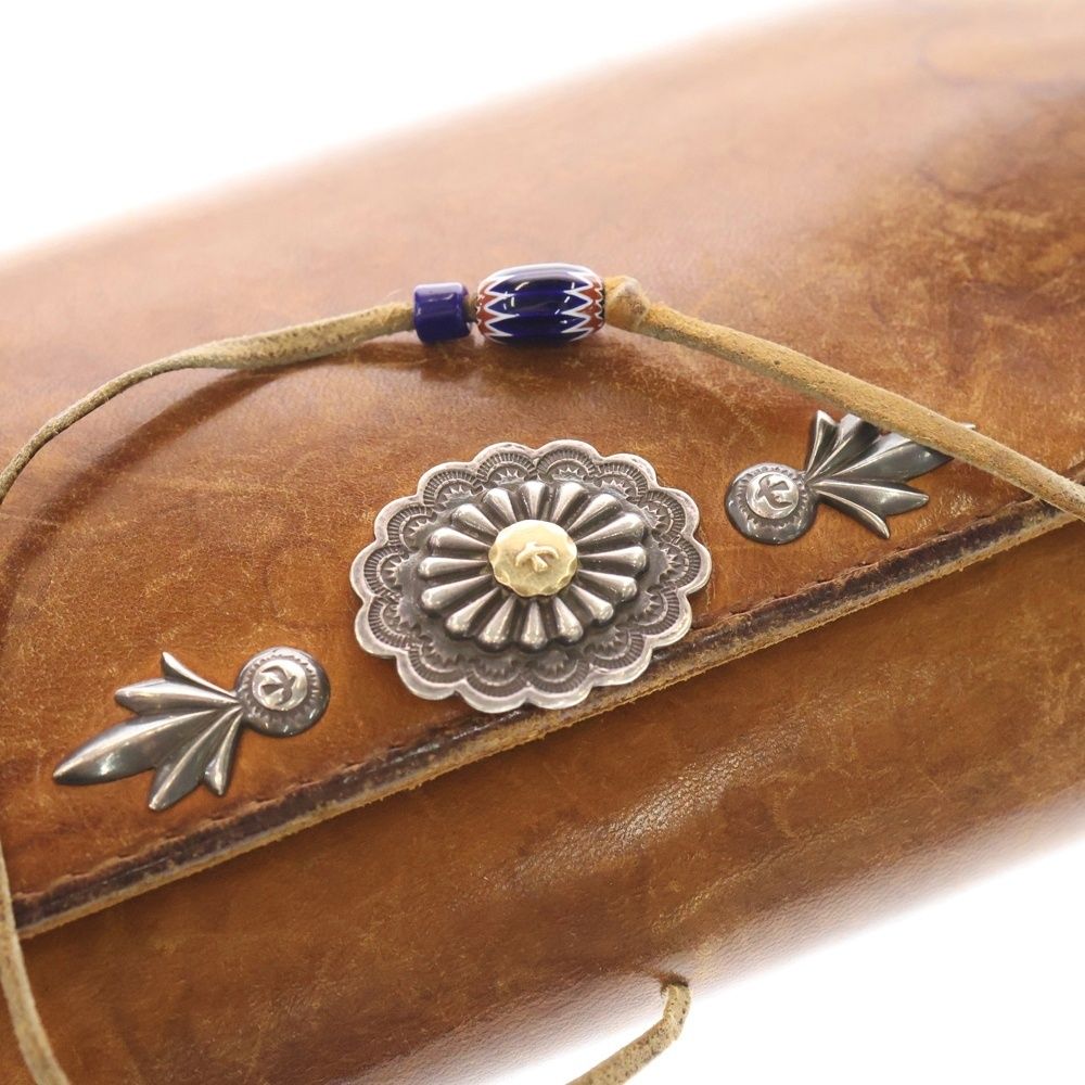 goro's (ゴローズ) K18付きフラワーコンチョ 三つ折り長財布 レザー