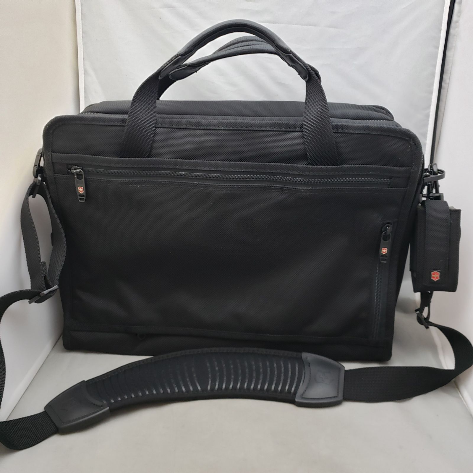 Victorinox ビジネスバッグ 多層ポケット仕様 ブラック系 u7074s