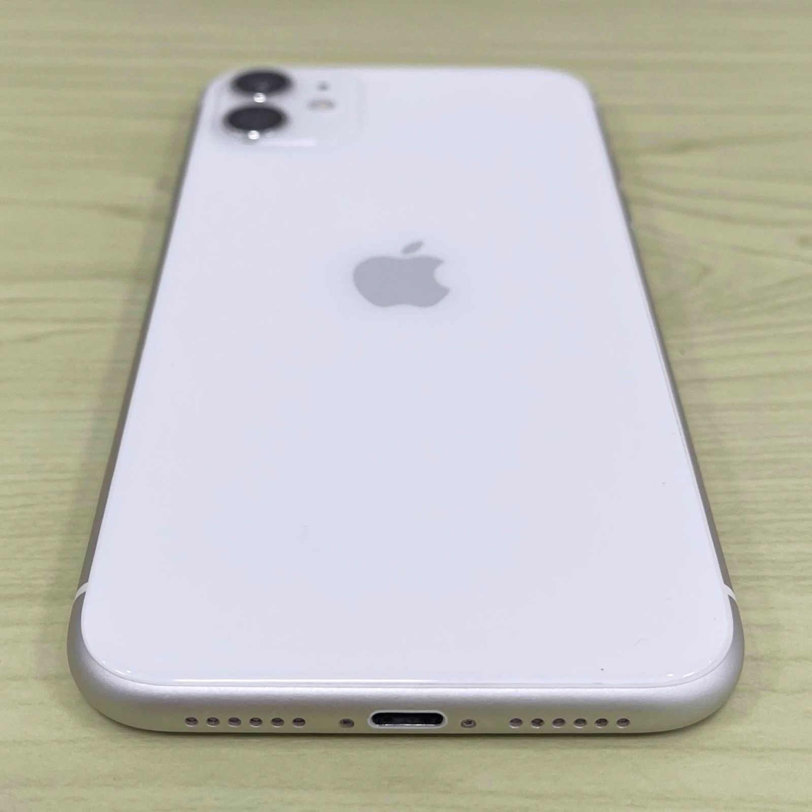 バッテリー86%】iPhone11 64GB ホワイト SIMフリー 21666 - メルカリ