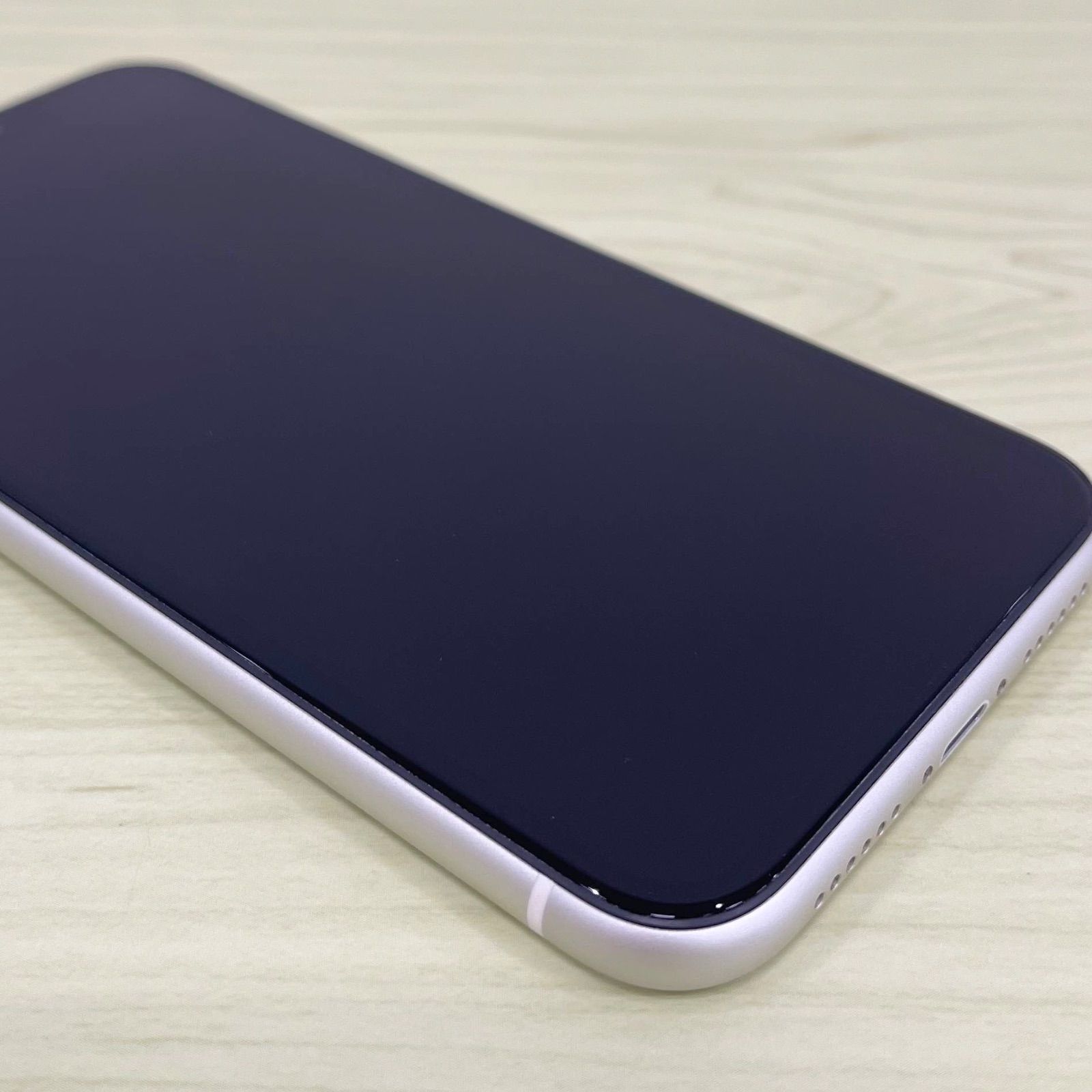 バッテリー86%】iPhone11 64GB ホワイト SIMフリー 21666 - メルカリ