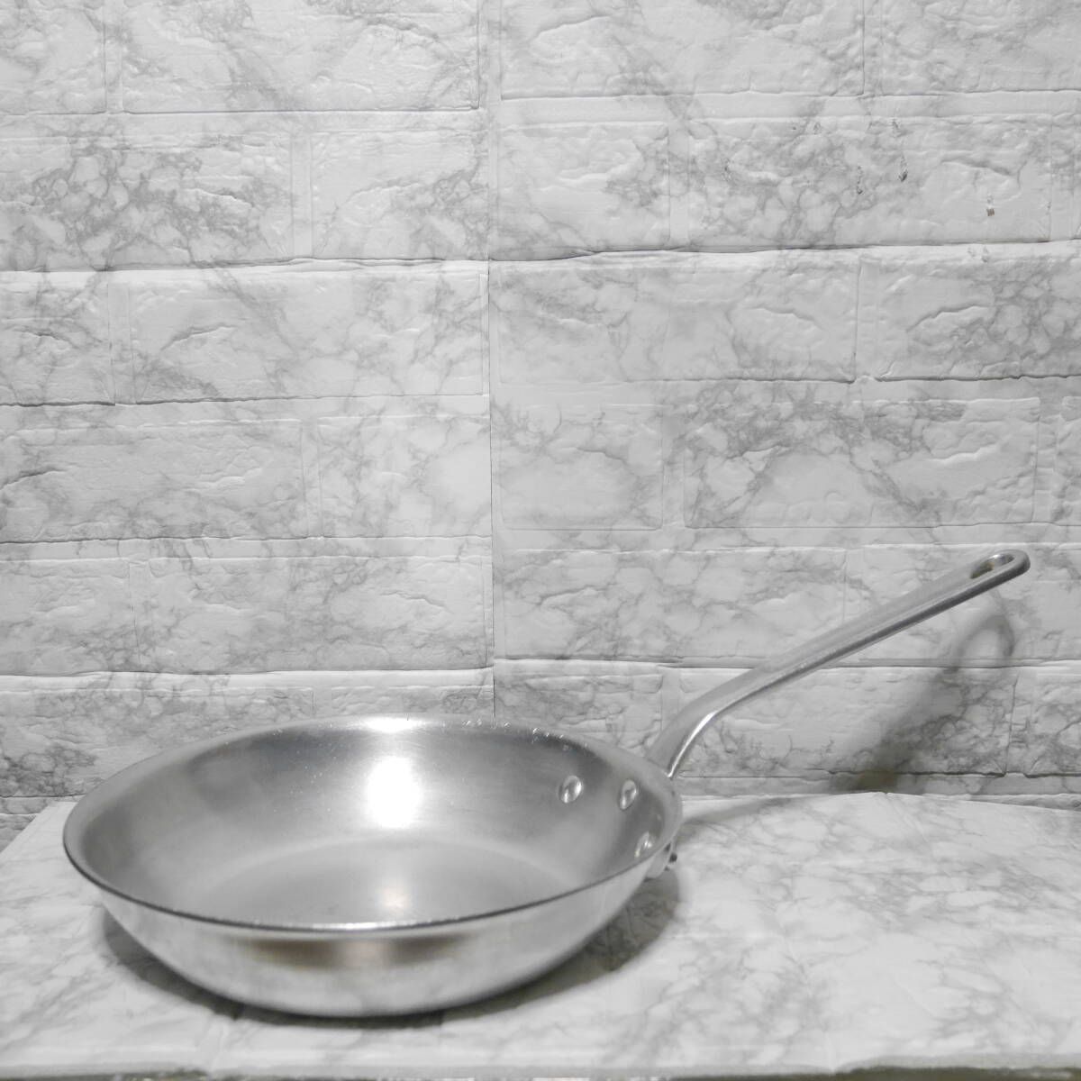 AY アカオ AKAO DON original 24 cm フライパン 洋食 厨房器具 擦り傷多数あり