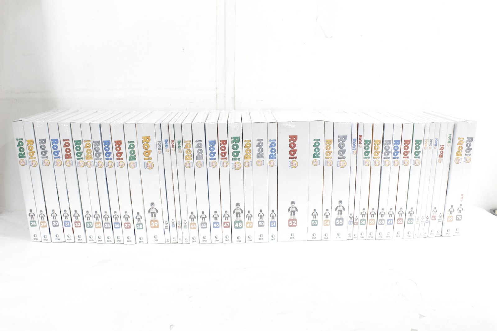 デアゴスティーニ ロビ 28-70巻 充電チェアー 付き ロボット 模型 -D-B 07-byebye