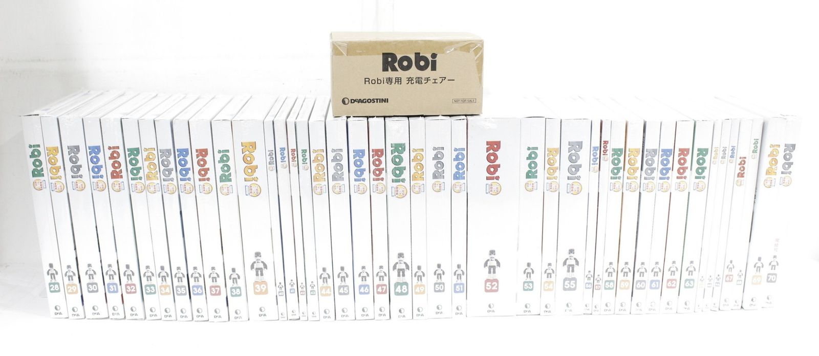 デアゴスティーニ ロビ 28-70巻 充電チェアー 付き ロボット 模型 -D-B 07-byebye