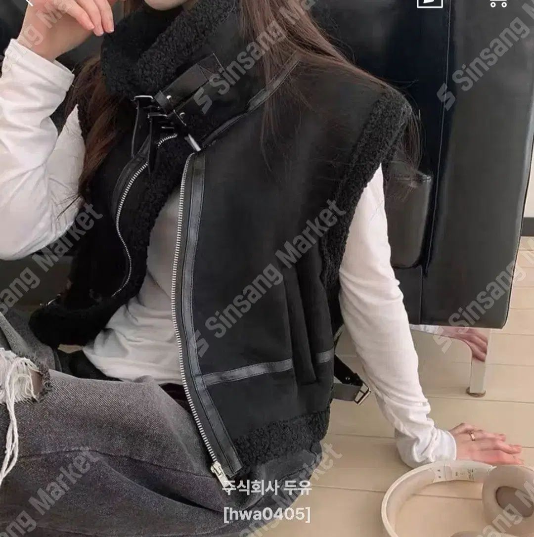 ムートン シープスキン ベスト(新品) - メルカリ