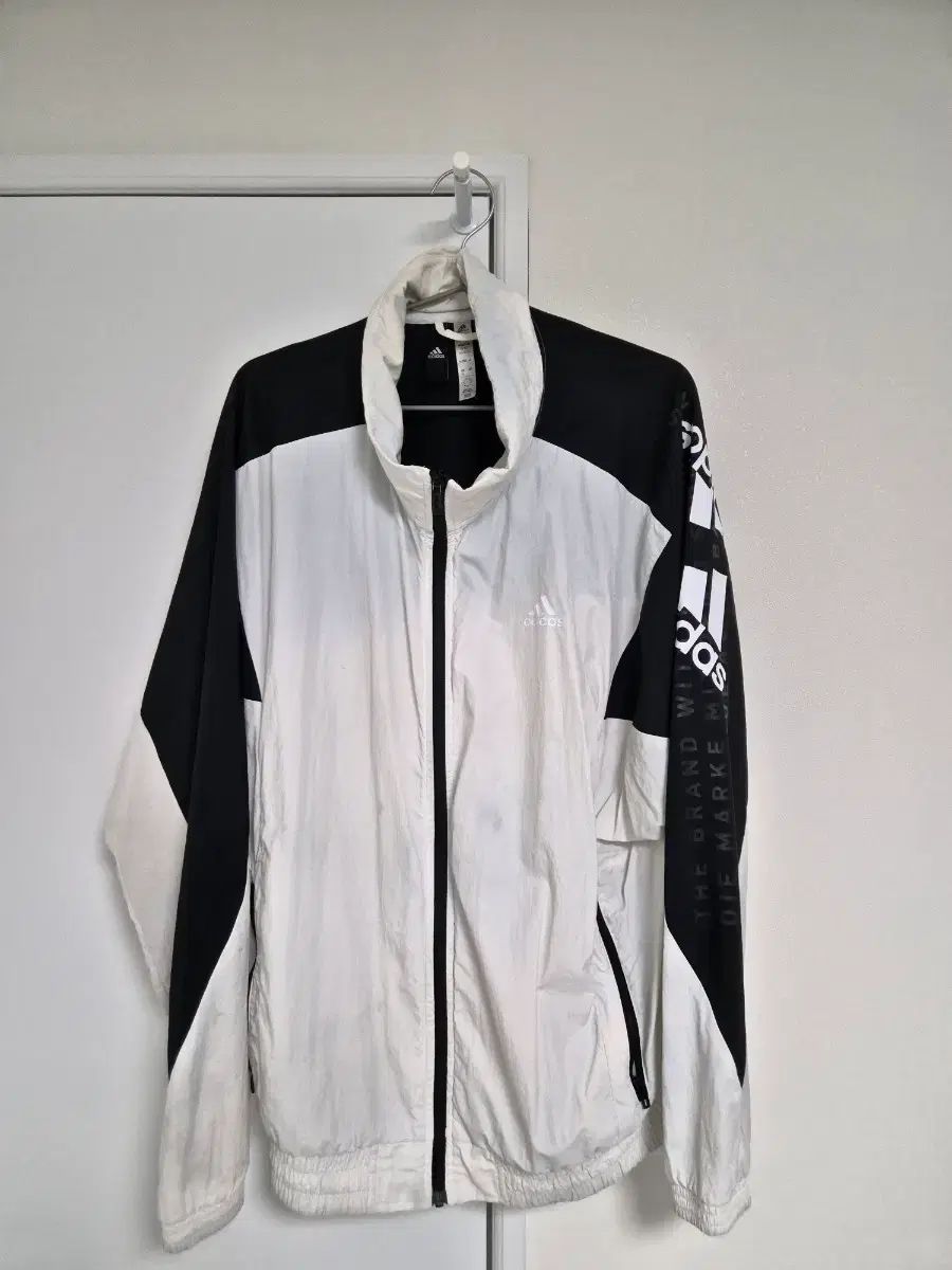 非売品　東京ヴェルディウィンドブレーカー アディダス 必須アイテム ウィンドブレーカー セール中 XL アディダス