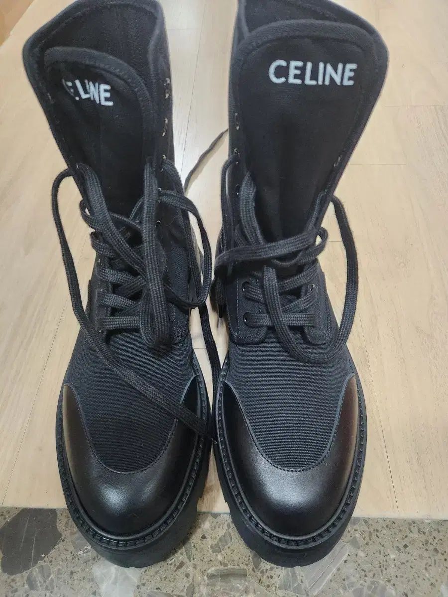 Celine セリーヌ ブラック レースアップ ブーツ - メルカリ