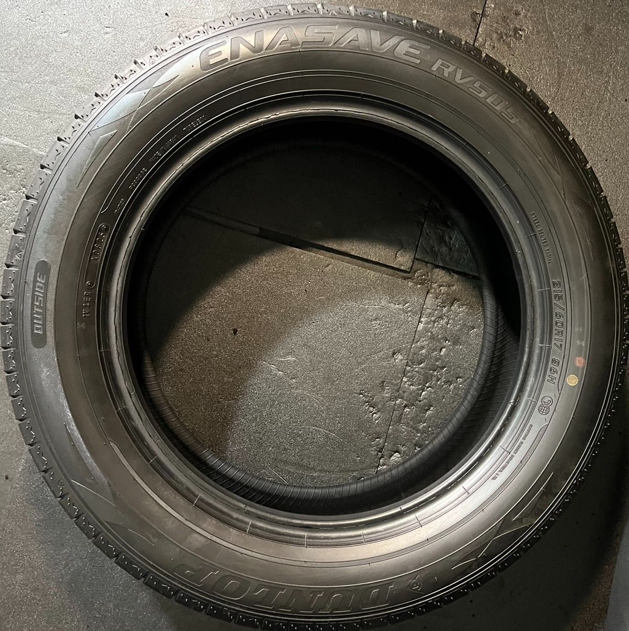 2025年製 約9.6分山 ダンロップ DUNLOP エナセーブ ENASAVE RV505 215