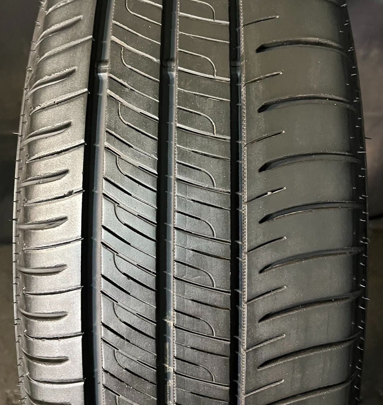 2025年製 約9.6分山 ダンロップ DUNLOP エナセーブ ENASAVE RV505 215