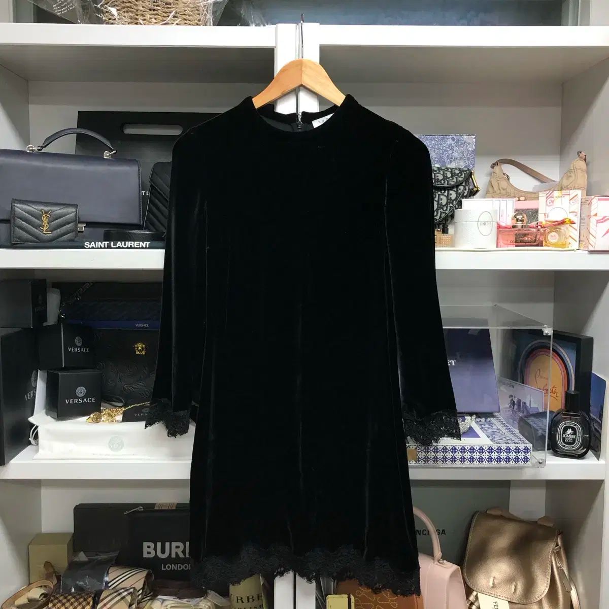 SANDRO サンドロ ブラック 節約 ツアーベルベット ONE PIECE SANDRO