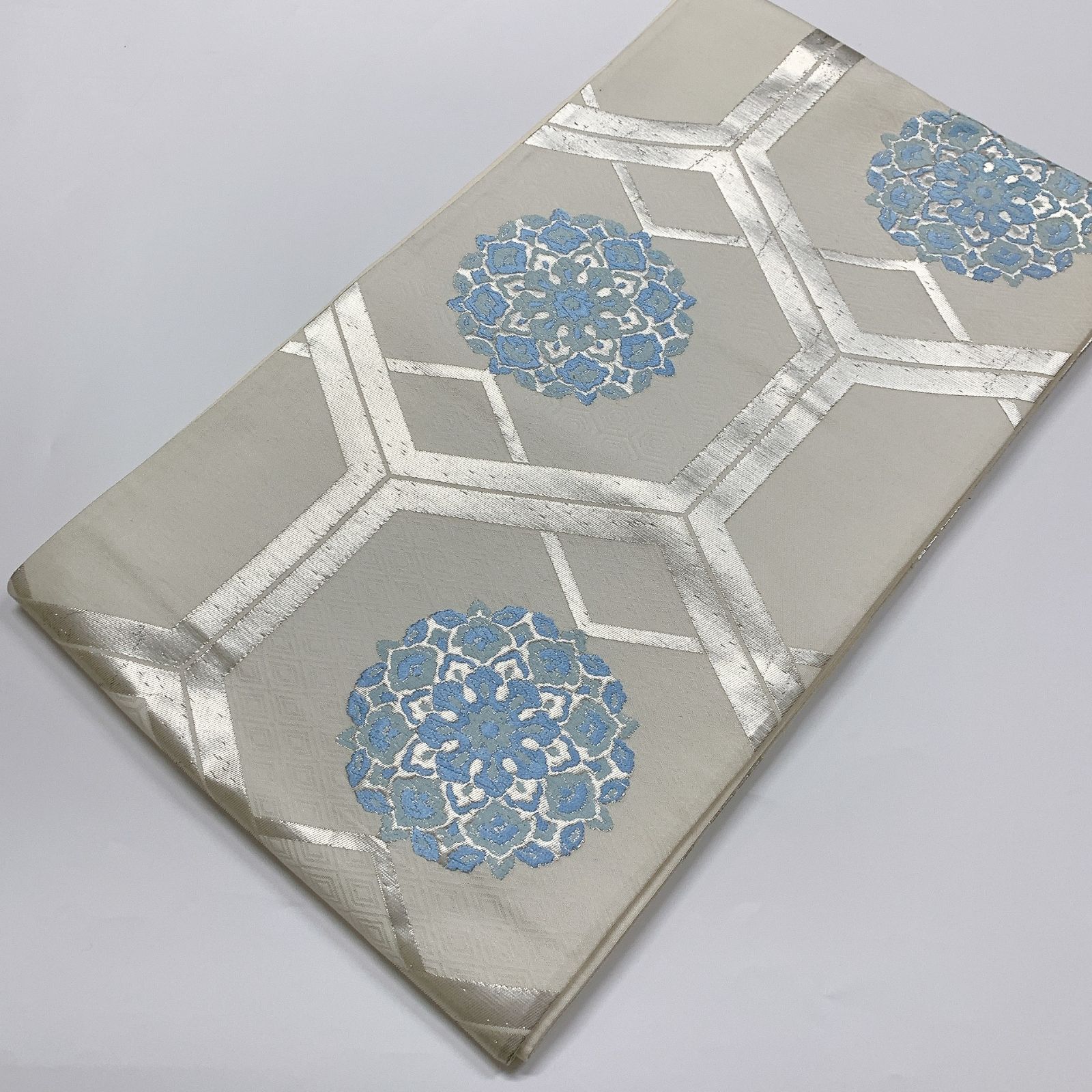 6058］袋帯 華紋亀甲文様 銀彩 シルバー 六通 正絹 着物 フォーマル