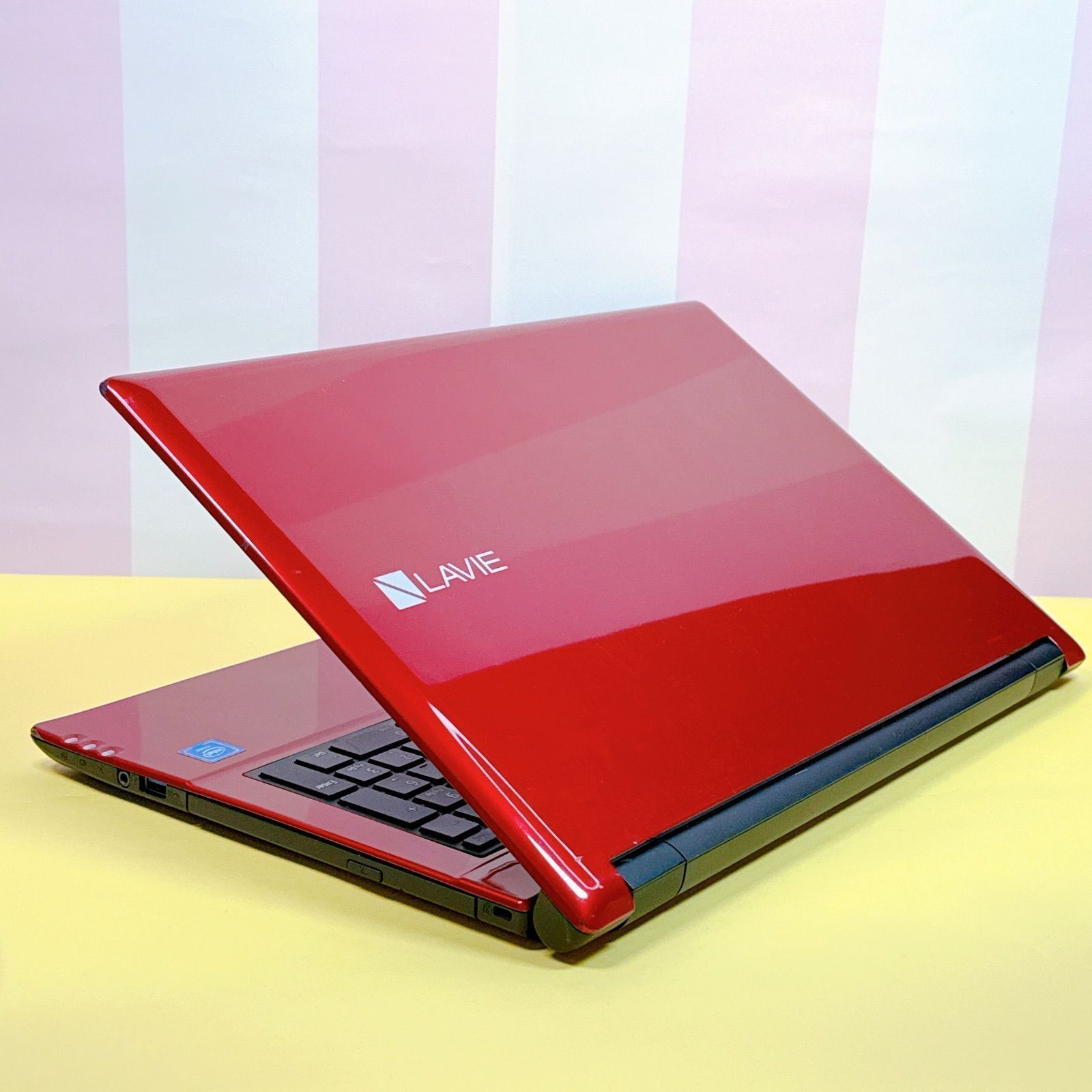 Windows11✨新品高速SSD搭載✨薄型でお洒落 ノートパソコン✨カメラ付